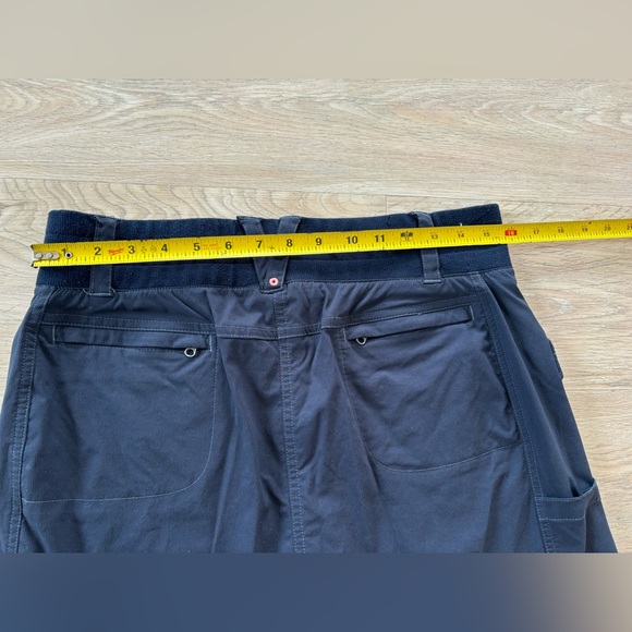 Title Nine women's Recycled Clamber 2.0 Blue Hiking Active skirt Skort size 8 - Picture 9 of 11